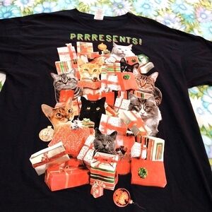 🔵BOGO FREE🔵 Christmas Holiday Cats & Presents Short Sleeve T-Shirt Sz XL